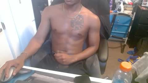 Snapshot of bbc_elrey chatting on 03.04.26 Racks online show from 03.04.26