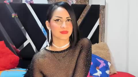 Snapshot of bbesitaquenn chatting on 12.29.24 BBesitaQuen 18 latina ass lovense cum lush online show from 12.29.24