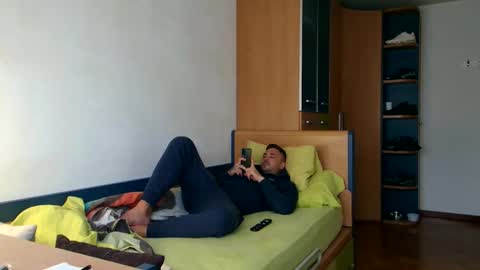 Snapshot of bbnamelezz chatting on 10.23.25 BB Namelezz online show from 10.23.25