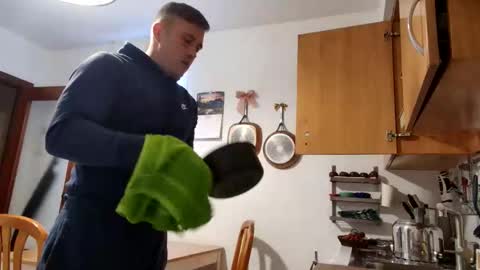 Snapshot of bbnamelezz chatting on 10.28.25 BB Namelezz online show from 10.28.25