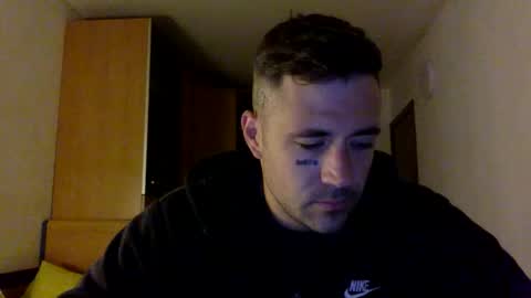 Snapshot of bbnamelezz chatting on 11.03.25 BB Namelezz online show from 11.03.25