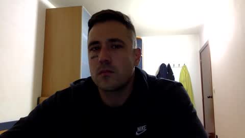 Snapshot of bbnamelezz chatting on 11.04.25 BB Namelezz online show from 11.04.25