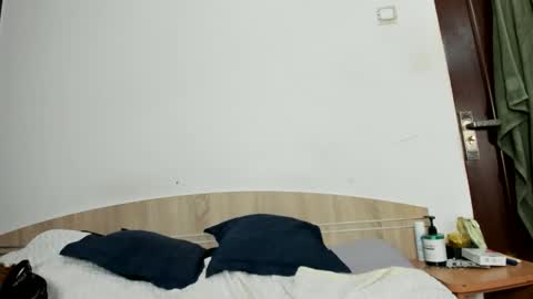 Lora online show from 05.05.26