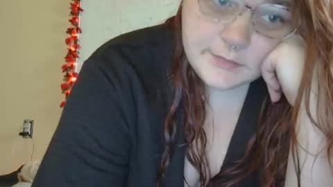 Snapshot of bbwliger95 chatting on 05.20.26 BBWLiger95 online show from 05.20.26