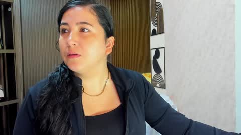 Snapshot of bbwluxurymuse chatting on 05.14.26 bbwluxurymuse online show from 05.14.26