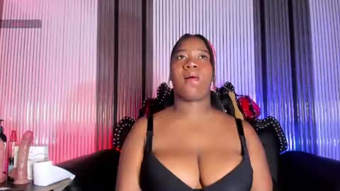 Snapshot of bdsm_ebony chatting on 06.22.26 Tanisha online show from 06.22.26