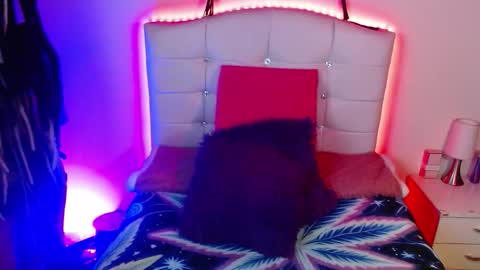 Ela online show from 10.14.25