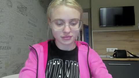 Snapshot of be_daddy chatting on 12.16.24 Summer BABY online show from 12.16.24