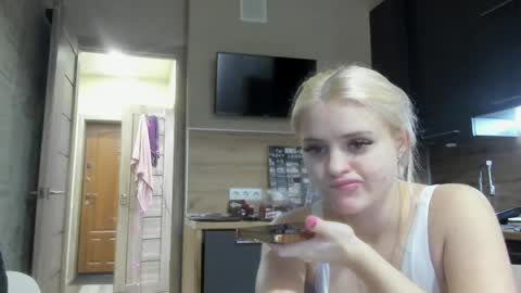 Snapshot of be_daddy chatting on 02.01.25 Summer BABY online show from 02.01.25