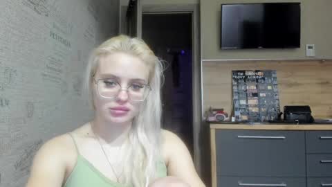 Snapshot of be_daddy chatting on 02.02.25 Summer BABY online show from 02.02.25