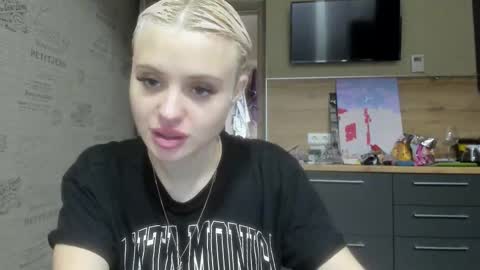 Snapshot of be_daddy chatting on 02.09.25 Summer BABY online show from 02.09.25