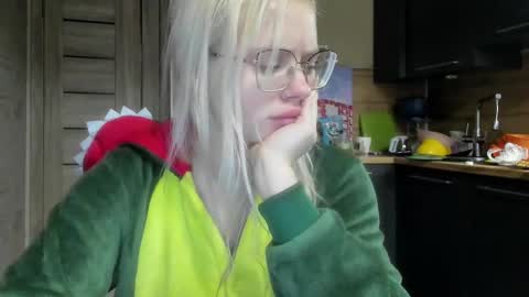 Snapshot of be_daddy chatting on 02.26.25 Summer BABY online show from 02.26.25