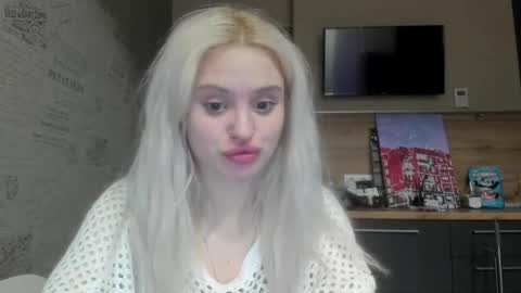 Snapshot of be_daddy chatting on 03.01.25 Summer BABY online show from 03.01.25