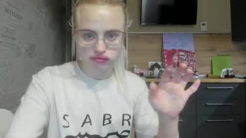 Snapshot of be_daddy chatting on 03.02.25 Summer BABY online show from 03.02.25