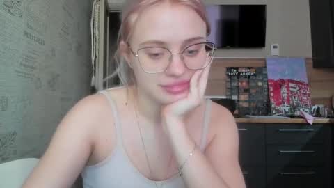 Snapshot of be_daddy chatting on 03.09.25 Summer BABY online show from 03.09.25