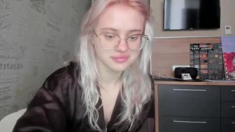 Snapshot of be_daddy chatting on 03.10.25 Summer BABY online show from 03.10.25