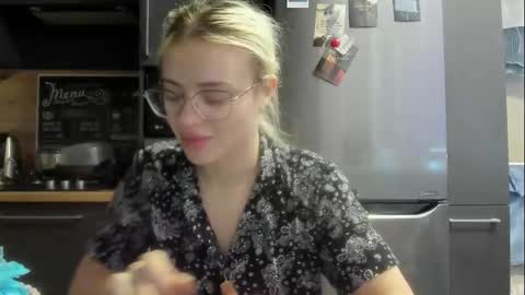 Snapshot of be_daddy chatting on 09.16.25 Summer BABY online show from 09.16.25