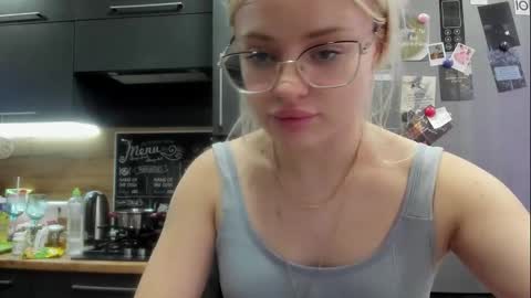 Snapshot of be_daddy chatting on 10.16.25 Summer BABY online show from 10.16.25