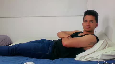 Snapshot of be_sinners chatting on 12.19.24 Sara Juan online show from 12.19.24