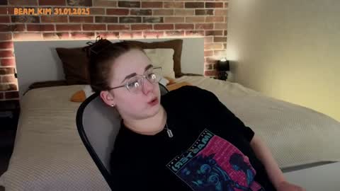 kim3 INDEPENDENT MODEL online show from 01.31.25