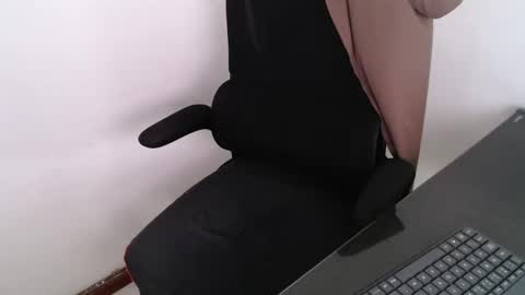 Beard Guy online show from 04.13.26