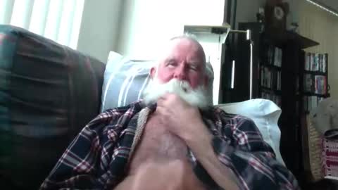 beardbushy online show from 05.04.26