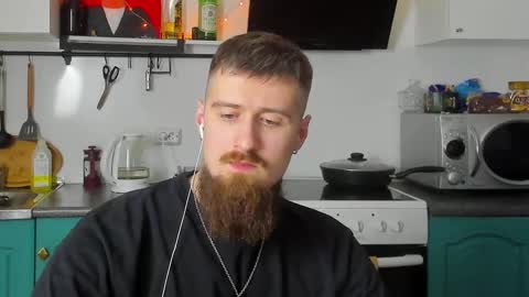 Snapshot of bearded_legend chatting on 01.20.25 Zeus online show from 01.20.25