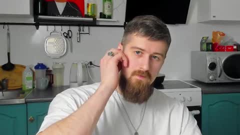 Snapshot of bearded_legend chatting on 03.03.25 Zeus online show from 03.03.25