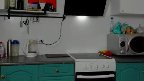 Snapshot of bearded_legend chatting on 10.14.25 Zeus online show from 10.14.25