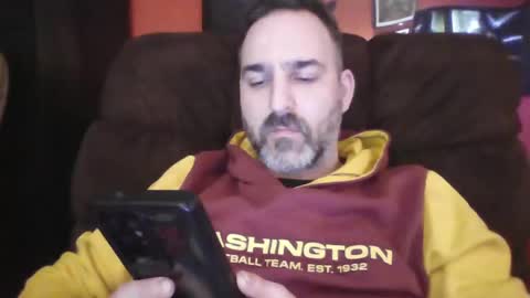 Snapshot of beardedambition chatting on 01.24.25 beardedambition online show from 01.24.25