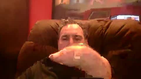 Snapshot of beardedambition chatting on 04.21.26 beardedambition online show from 04.21.26