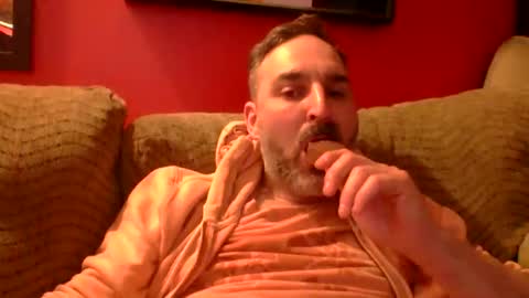 Snapshot of beardedambition chatting on 05.10.26 beardedambition online show from 05.10.26