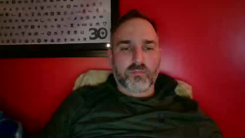 Snapshot of beardedambition chatting on 05.12.26 beardedambition online show from 05.12.26