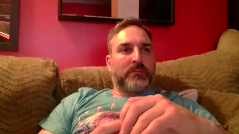 Snapshot of beardedambition chatting on 05.26.26 beardedambition online show from 05.26.26