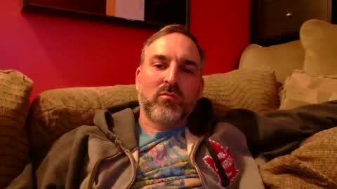 Snapshot of beardedambition chatting on 06.08.26 beardedambition online show from 06.08.26