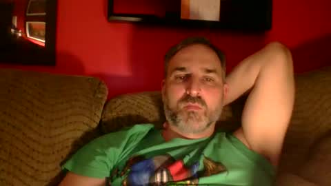 Snapshot of beardedambition chatting on 06.10.26 beardedambition online show from 06.10.26