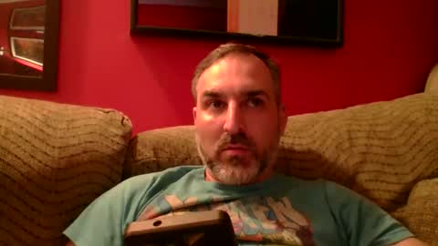 Snapshot of beardedambition chatting on 06.11.26 beardedambition online show from 06.11.26