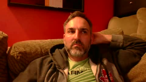 Snapshot of beardedambition chatting on 06.17.26 beardedambition online show from 06.17.26