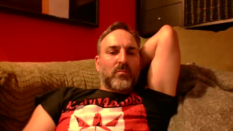 Snapshot of beardedambition chatting on 06.20.26 beardedambition online show from 06.20.26