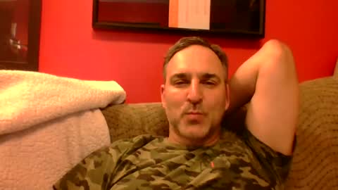 Snapshot of beardedambition chatting on 06.24.26 beardedambition online show from 06.24.26