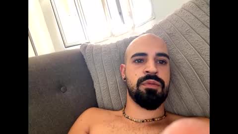 Snapshot of beardedbaldy_09 chatting on 10.06.25 Ask me online show from 10.06.25