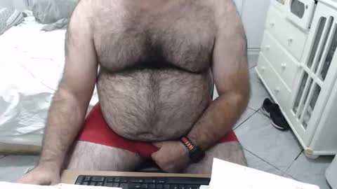 Snapshot of beastbearmg chatting on 09.15.25 beastbearmg online show from 09.15.25