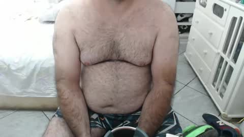 Snapshot of beastbearmg chatting on 11.02.25 beastbearmg online show from 11.02.25