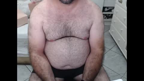 Snapshot of beastbearmg chatting on 11.06.25 beastbearmg online show from 11.06.25