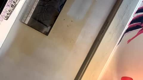 Mikes room online show from 04.12.26