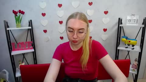 Snapshot of beatriceflyy chatting on 12.07.24 BeatriceFlyy online show from 12.07.24