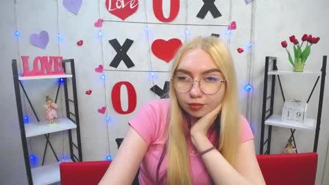 Snapshot of beatriceflyy chatting on 02.19.25 BeatriceFlyy online show from 02.19.25