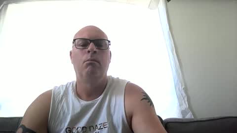 Snapshot of beatsboy87 chatting on 01.04.25 beatsboy87 online show from 01.04.25