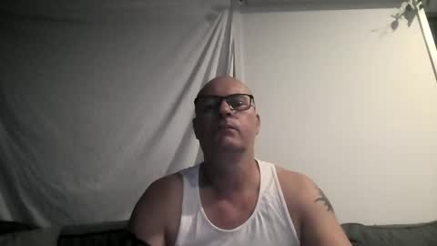 Snapshot of beatsboy87 chatting on 02.01.25 beatsboy87 online show from 02.01.25