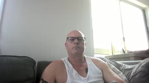 Snapshot of beatsboy87 chatting on 02.02.25 beatsboy87 online show from 02.02.25